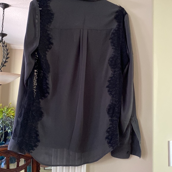 Express Button-Up - Picture 4 of 8